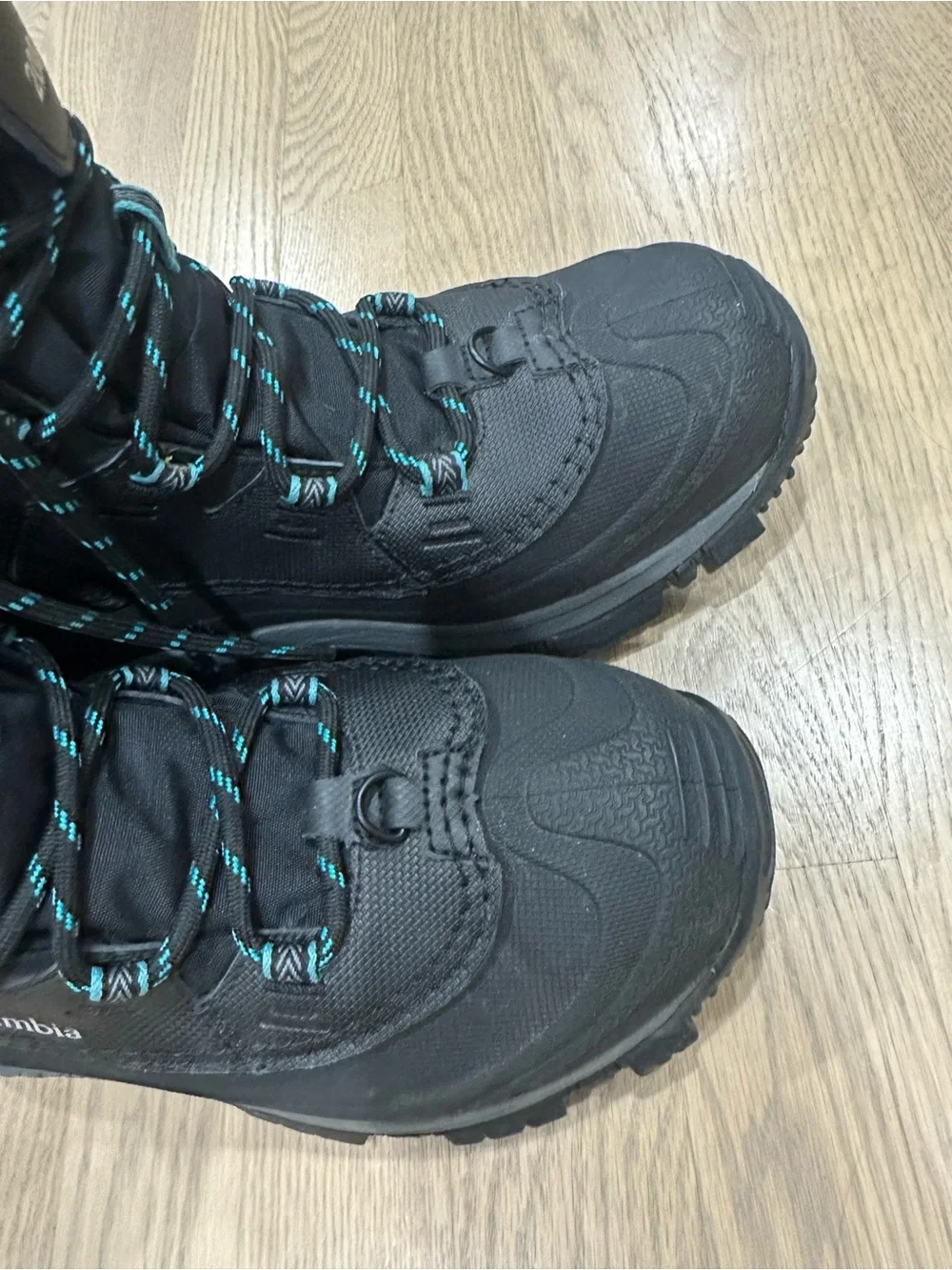 Columbia Black Boots with Teal Accents